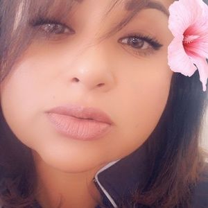 Meet your Posher, Zulma